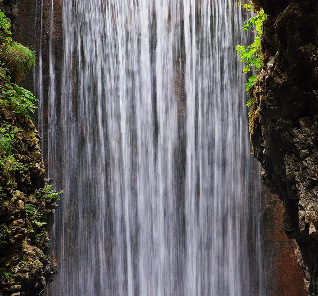 Fondo (TN), Cascata del Lago Smeraldo Fondo (TN), Cascata del Lago Smeraldo