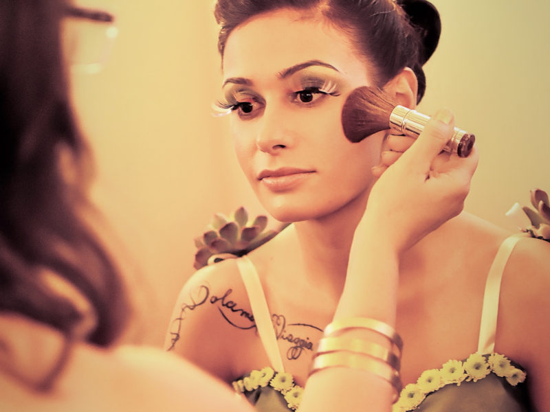 Make Up con il Centro Estetico Beauty Esse Make Up con il Centro Estetico Beauty Esse